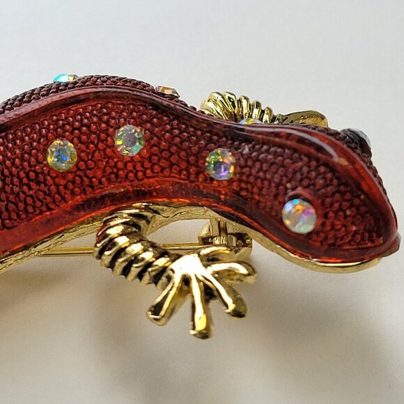 Gold Tone Lucite Aurora Crystal Lizard/Gecko Pin/Brooch - Picture 8 of 14